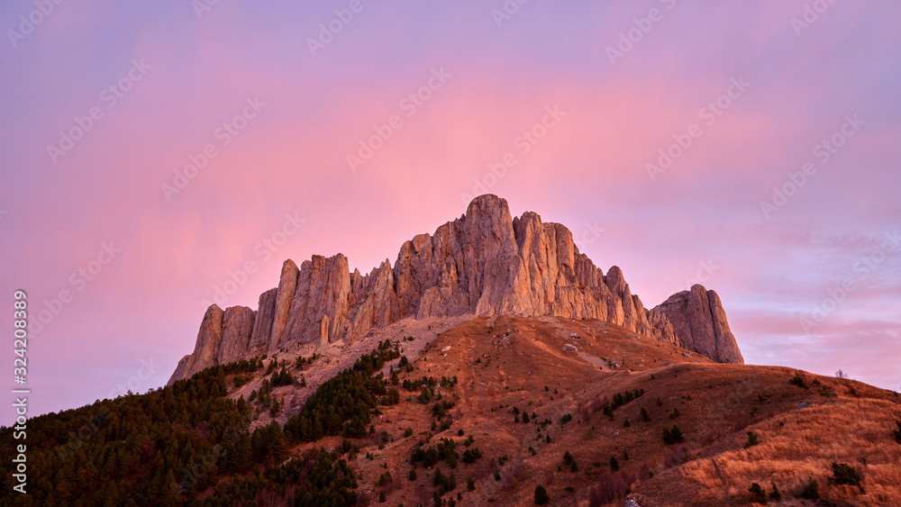 Obraz premium Golden autumn on the slopes of the mountains of the Caucasus and Adygea in the natural park Big Thach