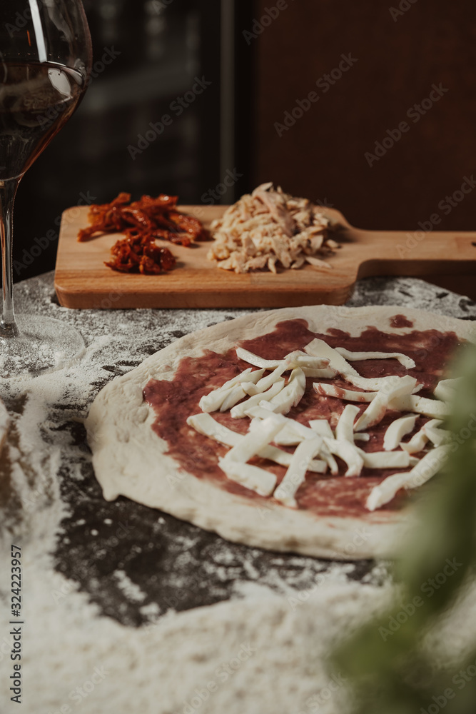 Italian pizza preparation