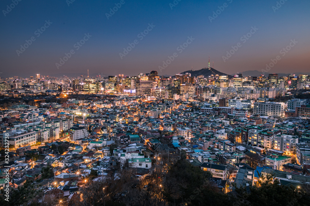 인왕산에서 바라본 서울 도심 낮 풍경과 밤 (야경) 뷰 Seoul Day and Night Skyline from Inwangsan Mountain