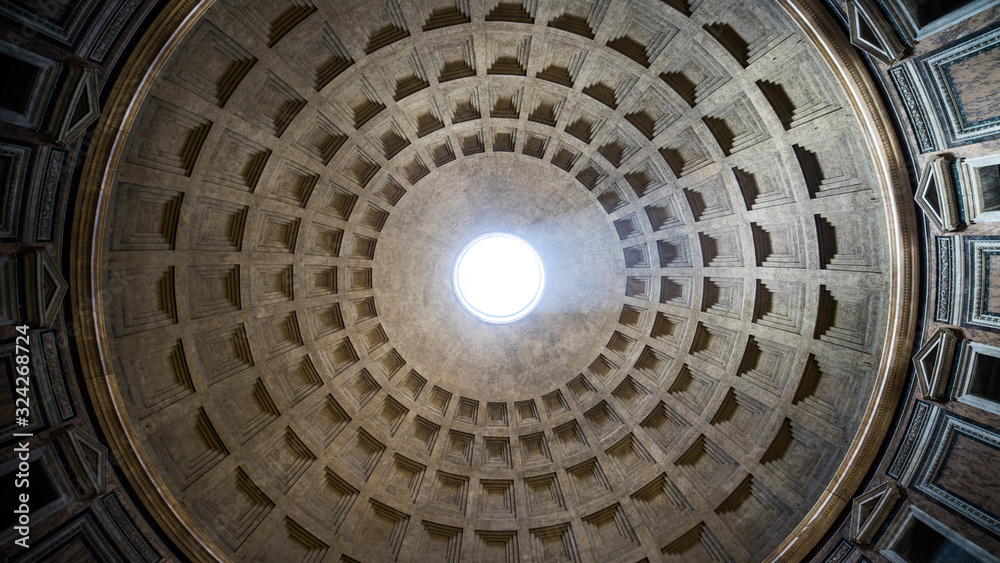 Intérieur du Panthéon à Rome