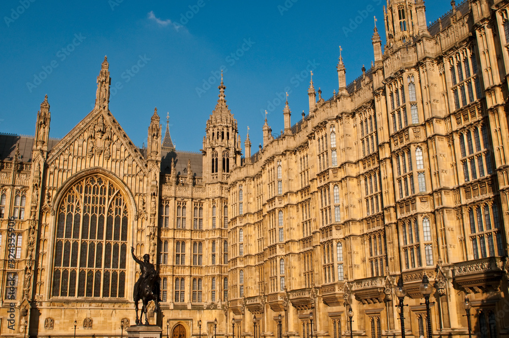 Houses of Parliament and statue of Richard the Lion Heart, Westminster, London, UK