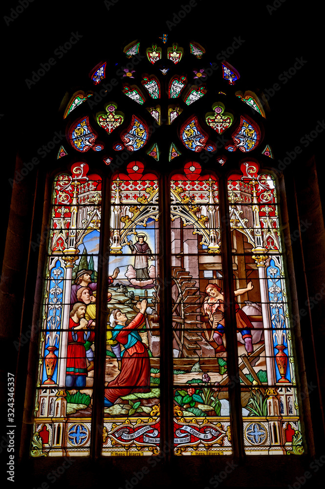 Vitrail, Église Notre-Dame de Plouaret, Côtes-d'Armor, Bretagne, France