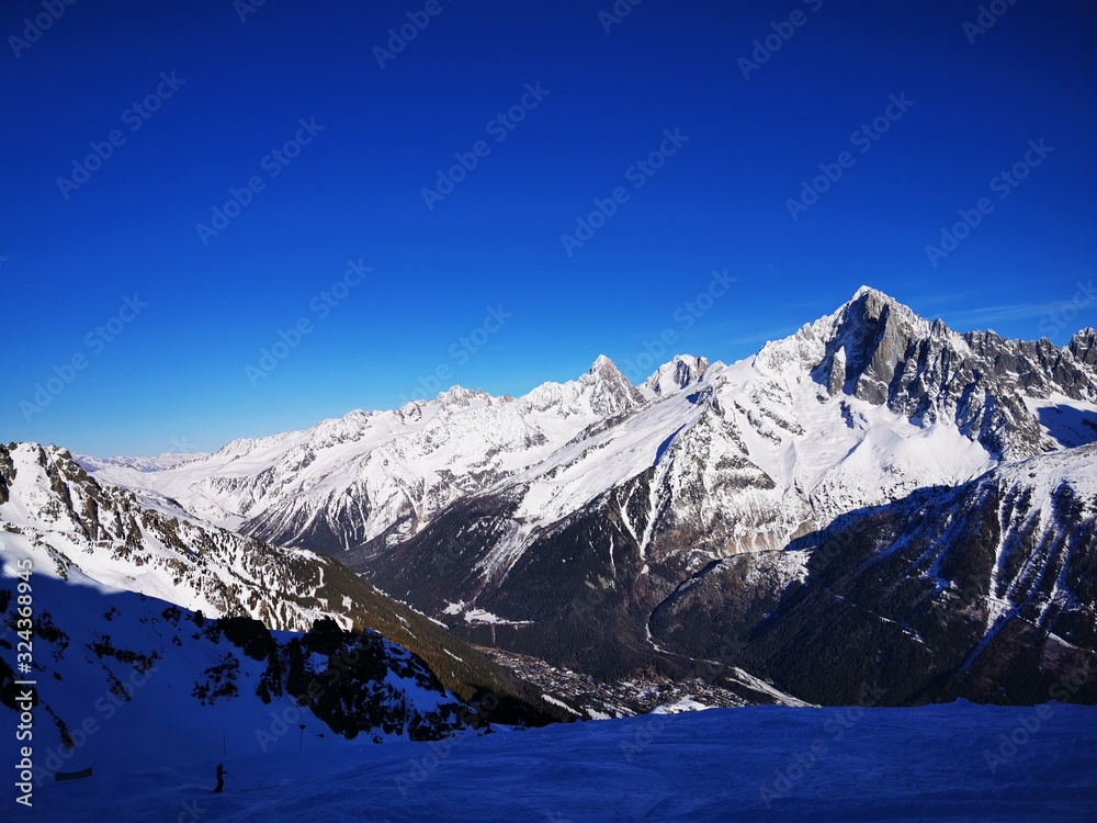 chamonix aquille du midi mont blanc winter paradise snow ski snowboard beautiful chamonix aquille du midi mont blanc winter paradise snow ski snowboard beautiful
