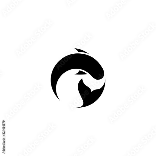 Creative circle fish logo icon vector template