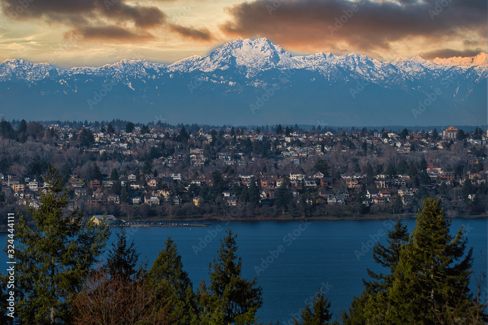 2020-02-19 SOUTH SEATTLE WITH THE OLYMPIC MOUNTAIN IN THE BACKGROUND WITH DARK CLOUDS