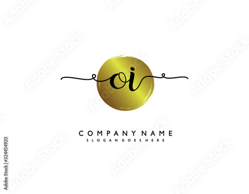 letter OI IO minimalist feminine handwriting logo. vector design of wedding invitation badges, fashion, beauty,