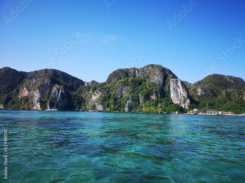 Ko Phi Phi, Thailand, Küste und Dschungel