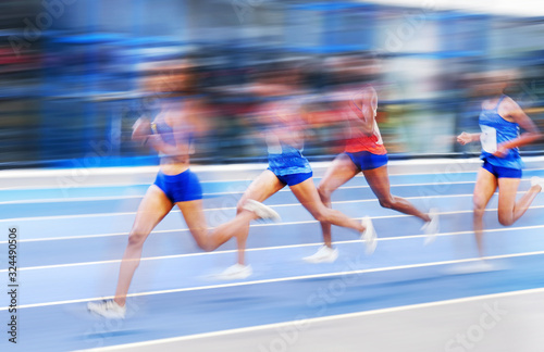 Athlétisme course stade olympique jo féminin photo