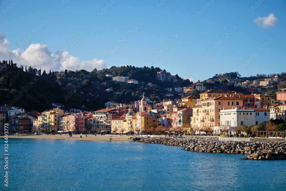 Fototapeta premium Foto scattata lungo la strada che collega Lerici con San Terenzo.