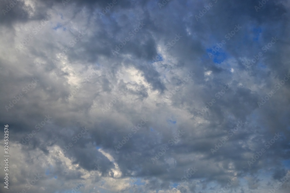 Obraz premium beautiful evening sky with clouds