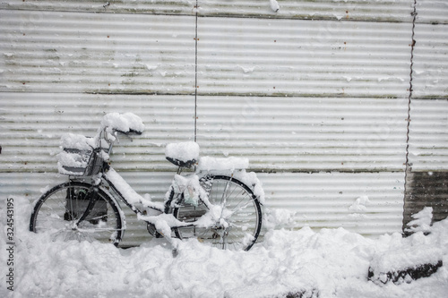 積雪した自転車