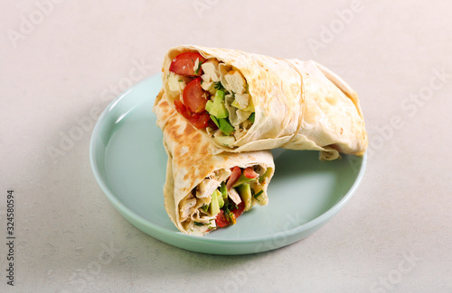 Chicken, avocado and tomato roll