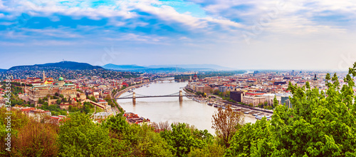 Fototapeta Naklejka Na Ścianę i Meble -  Panorama of Budapest