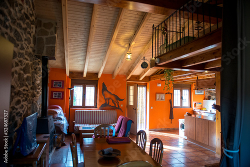 Ταπετσαρία CASA DE PIEDRA COLLADO DEL MIRON