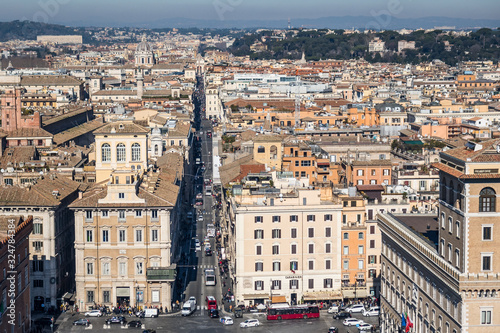 Blick vom Vittoriano Rom zur Via del Corso photo