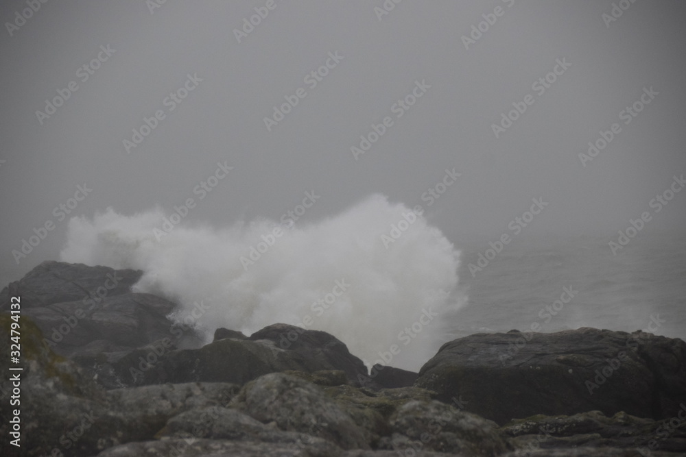 Obraz premium Tempête sur la côte bretonne