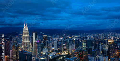 Canvas Print city skyline in kuala lumpur