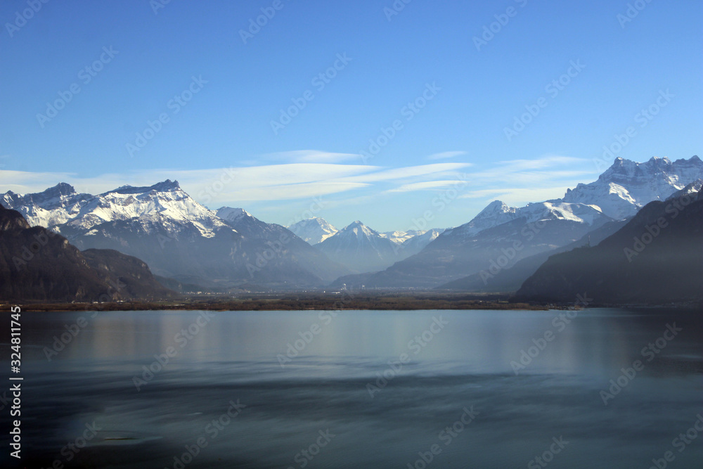 Fototapeta premium Lake and Snowed Mountains