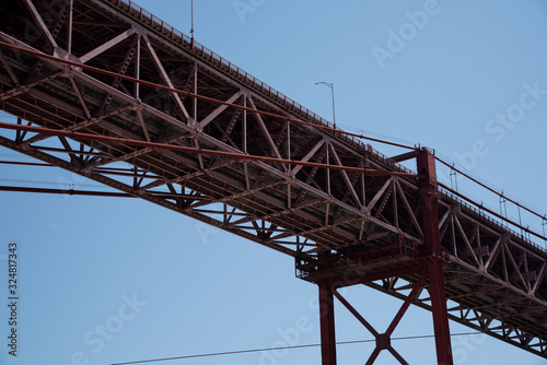 construction of the 25 april bridge in lisbon