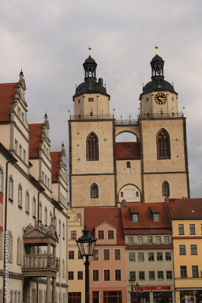 Lutherstadt Wittenberg; Markt mit Rathaus und Stadtkirche