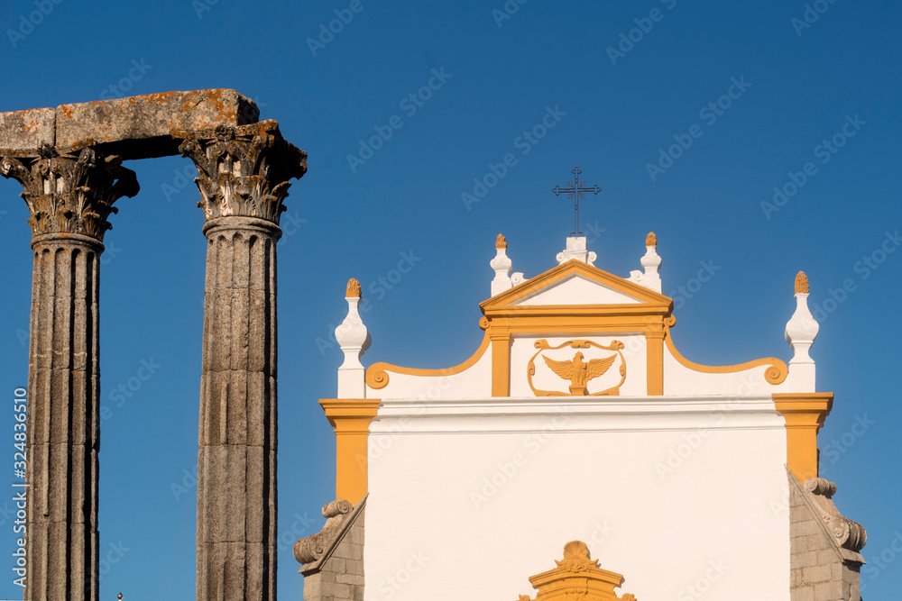 Evora, Portugal : The Roman Temple of Évora, also referred to as the Templo de Diana