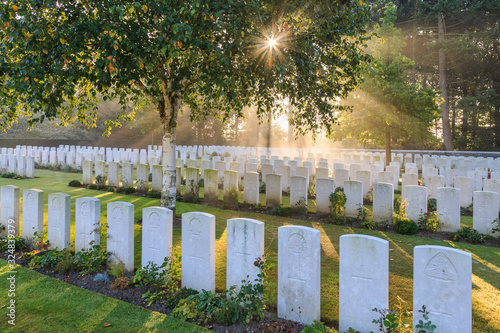 Foto Polygon Wood Cemetery is a British military cemetery with casualties from the First World War, located in the Belgian municipality of Zonnebeke