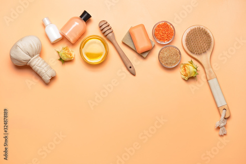 Composition with spa items and honey on color background © Pixel-Shot