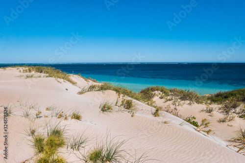 Fototapeta Naklejka Na Ścianę i Meble -  White beach turqoise water Australia paradise