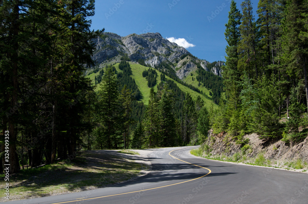 Fototapeta premium Mountain Road