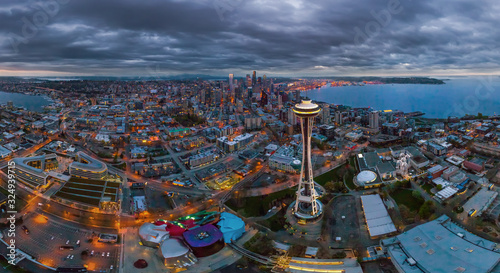 Panoramic aerial view of the city of Seattle, USA