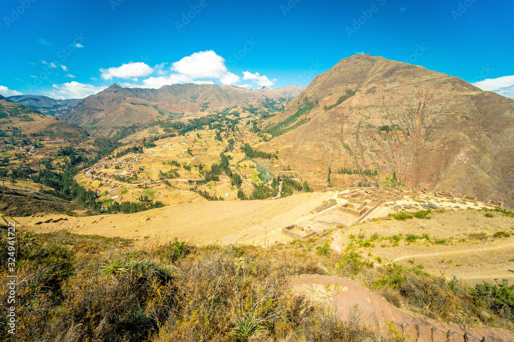 Fototapeta premium Old Pisac ruins in Peru