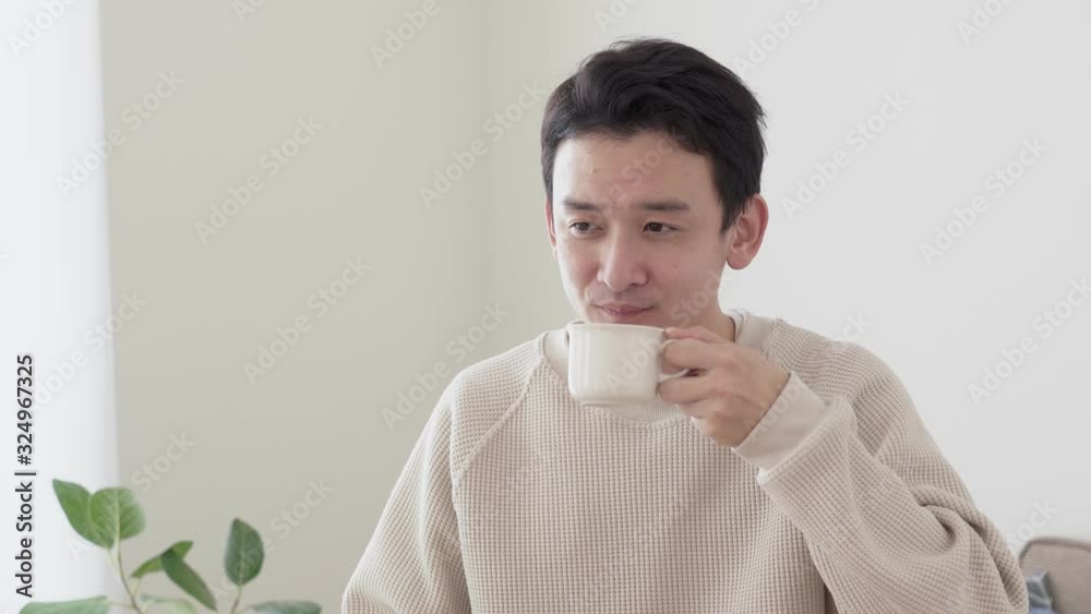 男性 休憩 コーヒー 男性 休憩 コーヒー