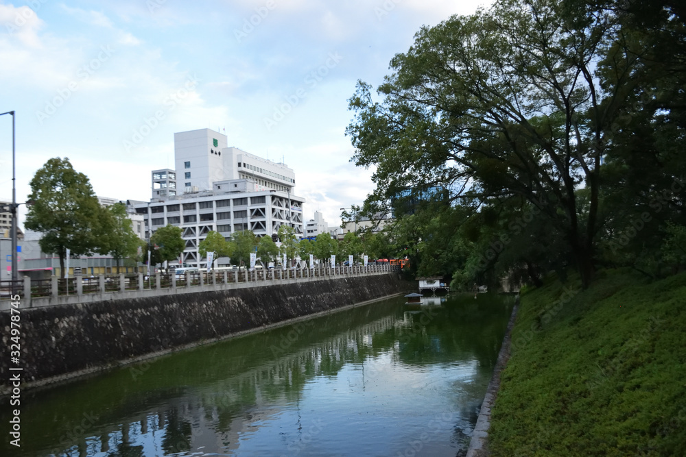 松山城のお堀