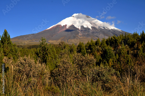 Volcán cotopaxi en el ecuador, sud america