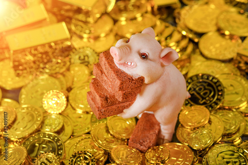 Wallpaper Mural Piggy searching for gold Torontodigital.ca