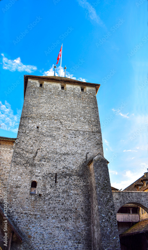 Φωτογραφία Château de Veytaux,SUISSE:vue sur le donjon du château,sur les rives du lac Léman,se trouvant entre Villeneuve et Montreux
