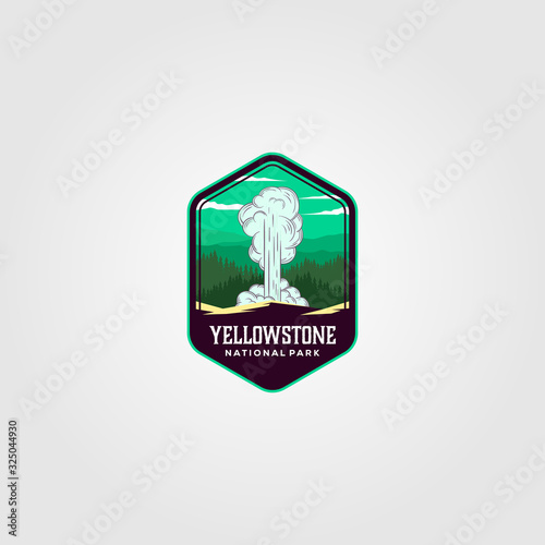 Fotótapéta geyser eruption on yellowstone national park logo vector illustration design