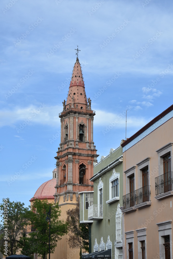 _Aquascalientes Mexico, Kirche, Glocken, Südamerika, Mexikanische Hochebene, 2000 m über den Meeresspiegel _Aquascalientes Mexico, Kirche, Glocken, Südamerika, Mexikanische Hochebene, 2000 m über den Meeresspiegel