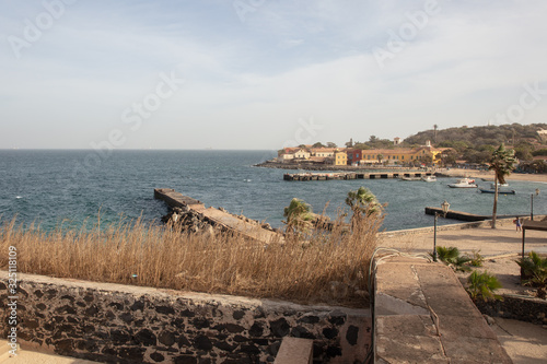 Blick von der Festung zum Hafen von La Gor  e  Senegal 