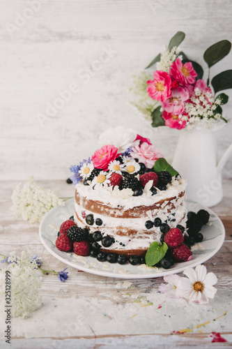 Naked Cake 