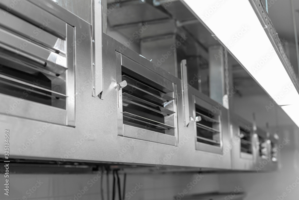 New installation of steel air conditioning duct pipes and lighted dumps, installation of ventilation ducts during the renovation of building. New installation of steel air conditioning duct pipes and lighted dumps, installation of ventilation ducts during the renovation of building.