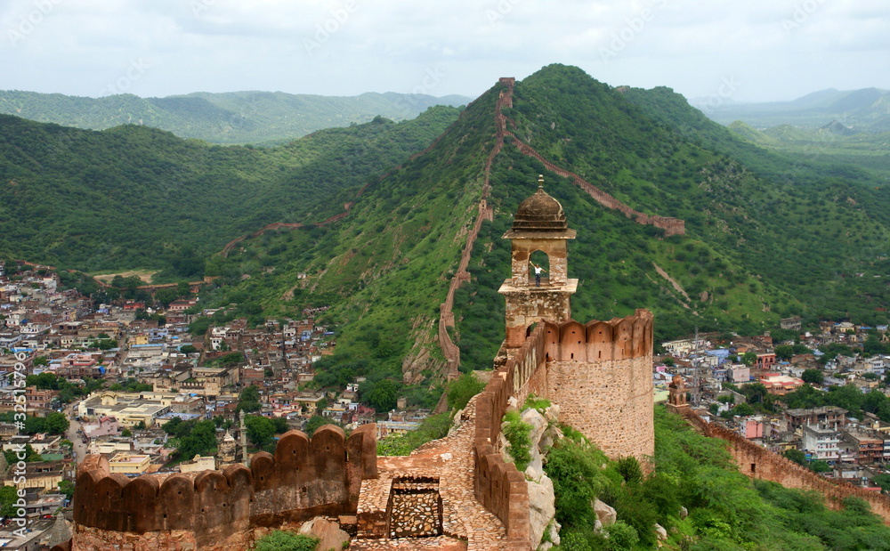 Beautiful view at the walls and hills around Amber fort in Jaipur