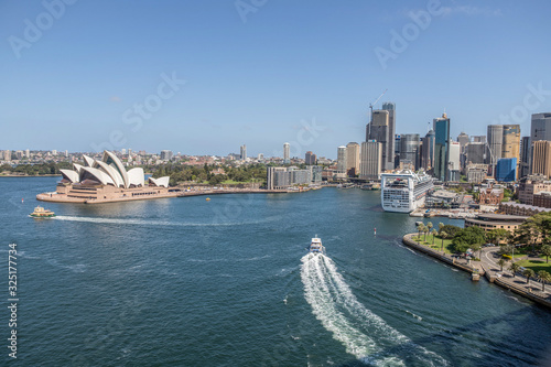 view of port of Sidney © Gvido