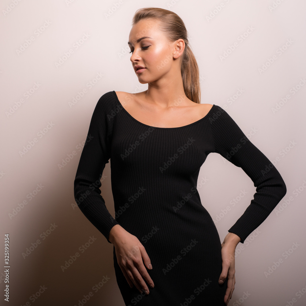 Obraz premium Young beautiful girl studio portrait.