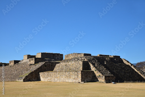 Pyramides zapotèques de Monte Alban, Mexique