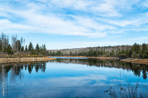 Fototapeta Naklejka Na Ścianę i Meble -  lake in forest with crystal clear water
