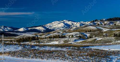 YELLOWSTONE RIVER LANDSCAPES HAYDEN VALLEY photo