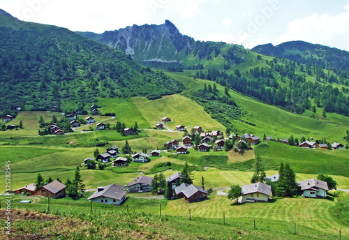 Photos Ski-resort village Malbun in the Liechtenstein Alps mountain range - Malbun, Lie