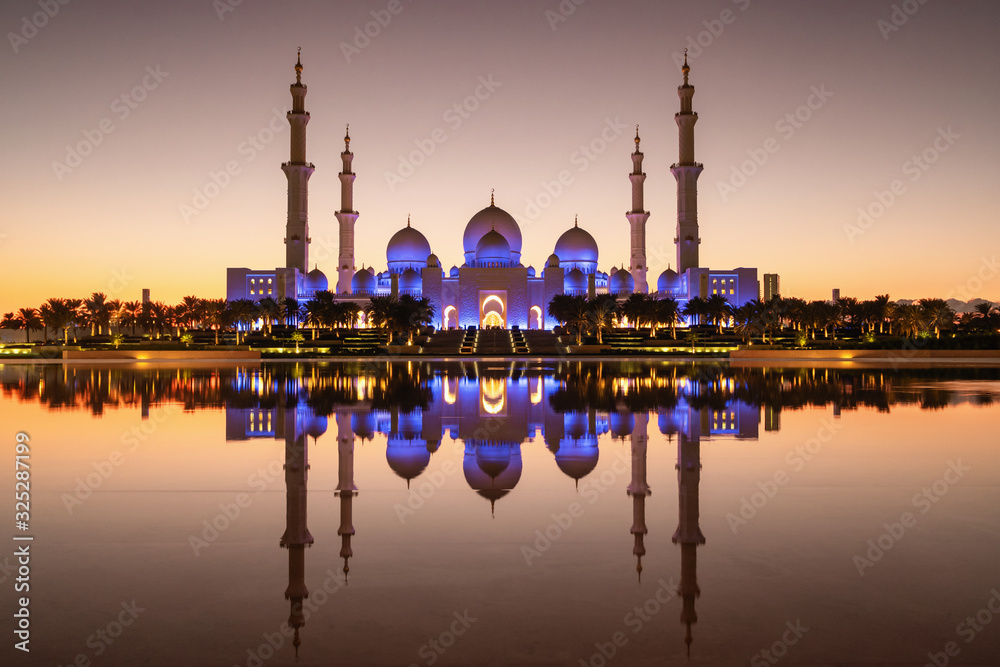 Grand Mosque at twilight in Abu Dhabi, UAE