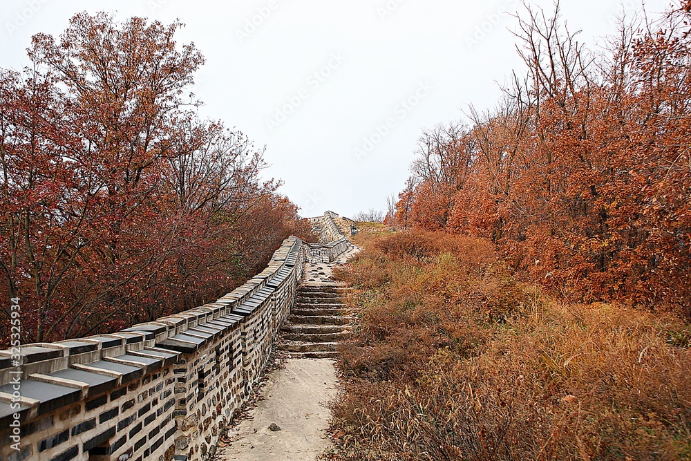 Fototapeta premium 가을의남한산성
